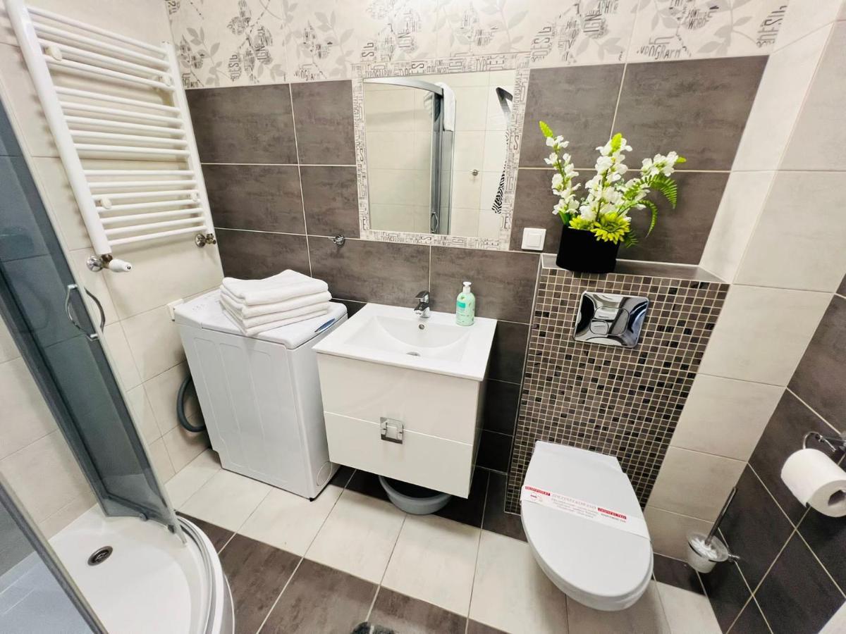 Apartament Eva 2 耶莱尼亚古拉 外观 照片